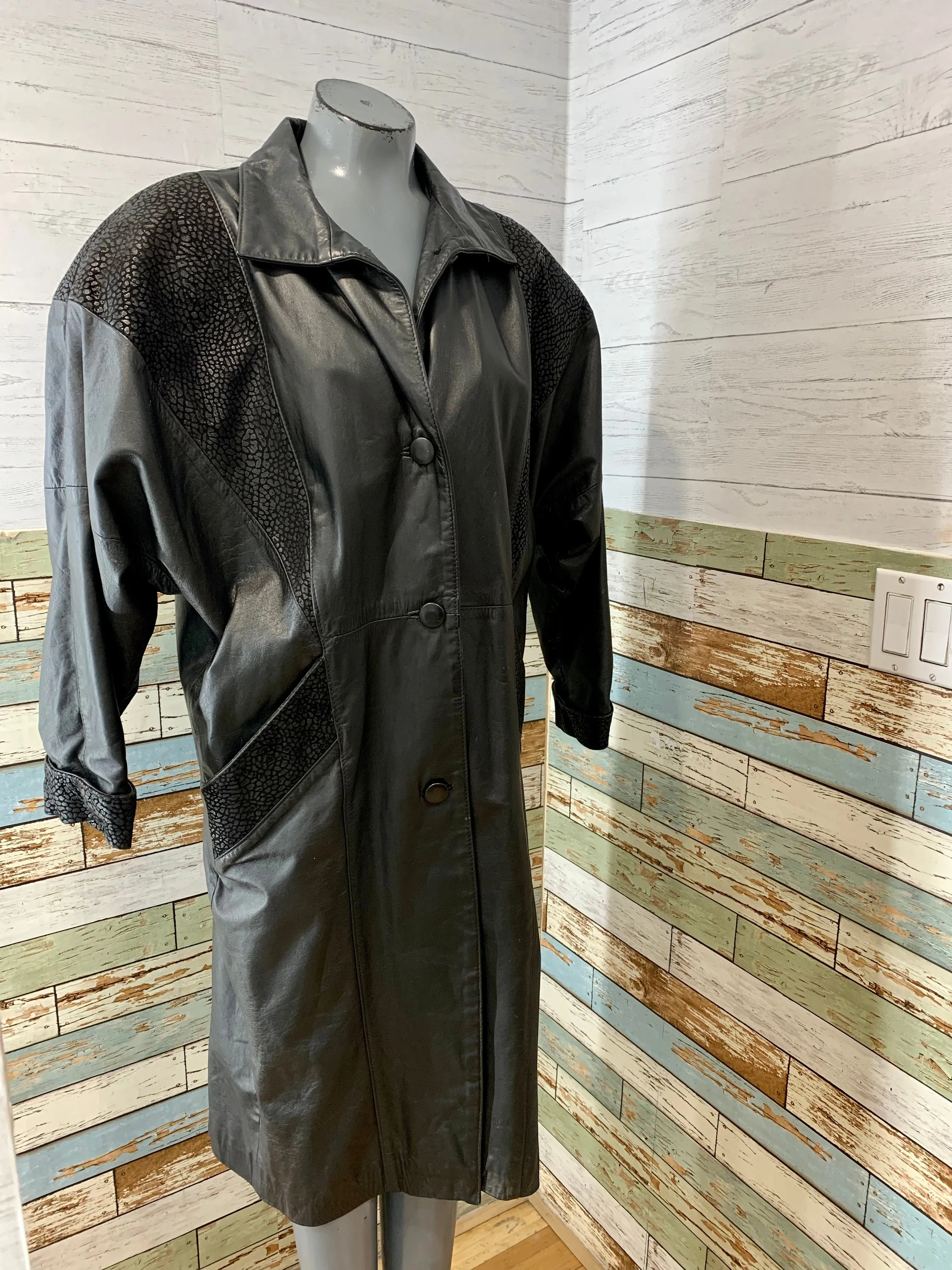 90’s Black Long Leather Coat with Textured Crackel