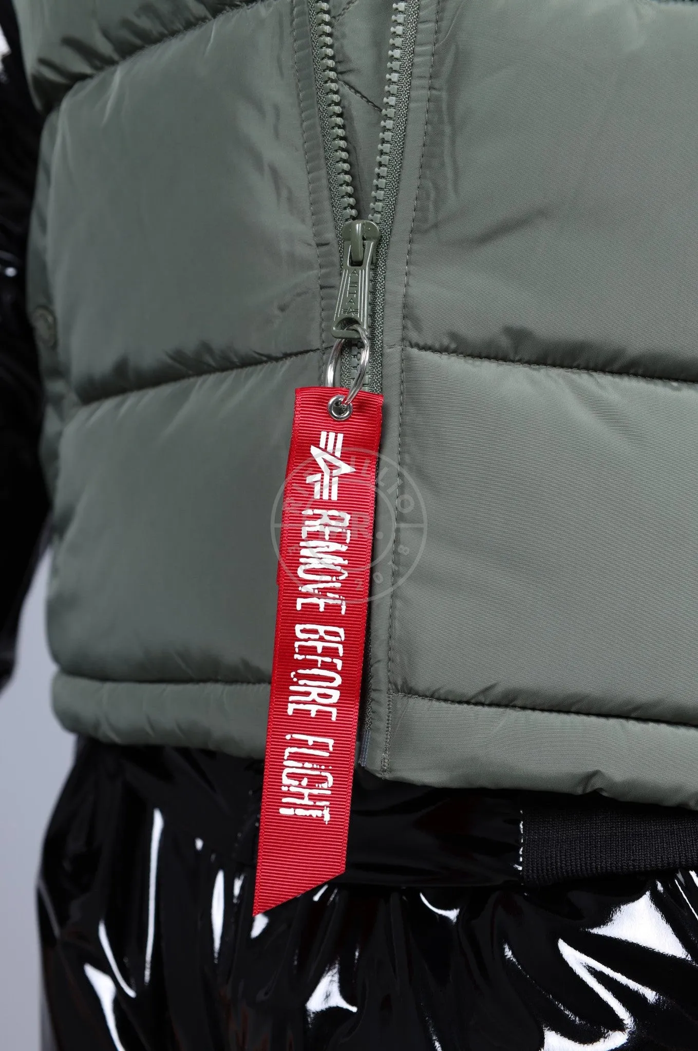 Alpha Industries Hooded Puffer Vest FD - Sage Green