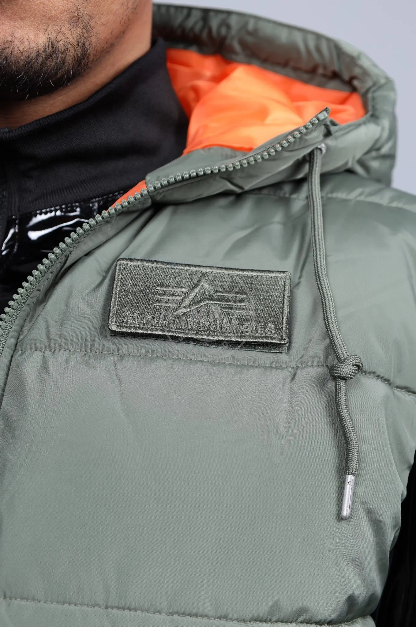 Alpha Industries Hooded Puffer Vest FD - Sage Green