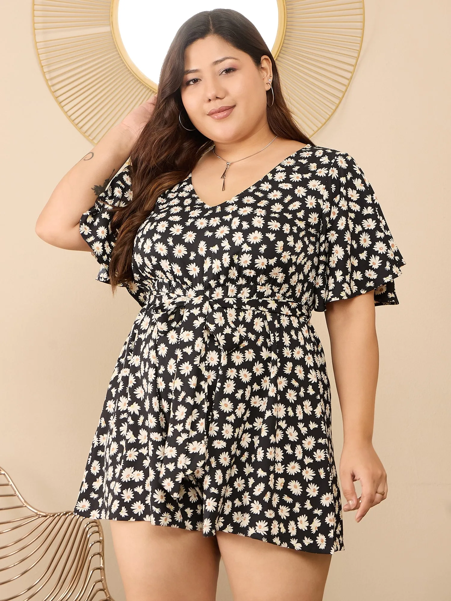 Berrylush Curve Women Black & White Floral Printed V-Neck Flared Sleeves Tie-Up Waist Back Keyhole Straight Hem Mini Jumpsuit
