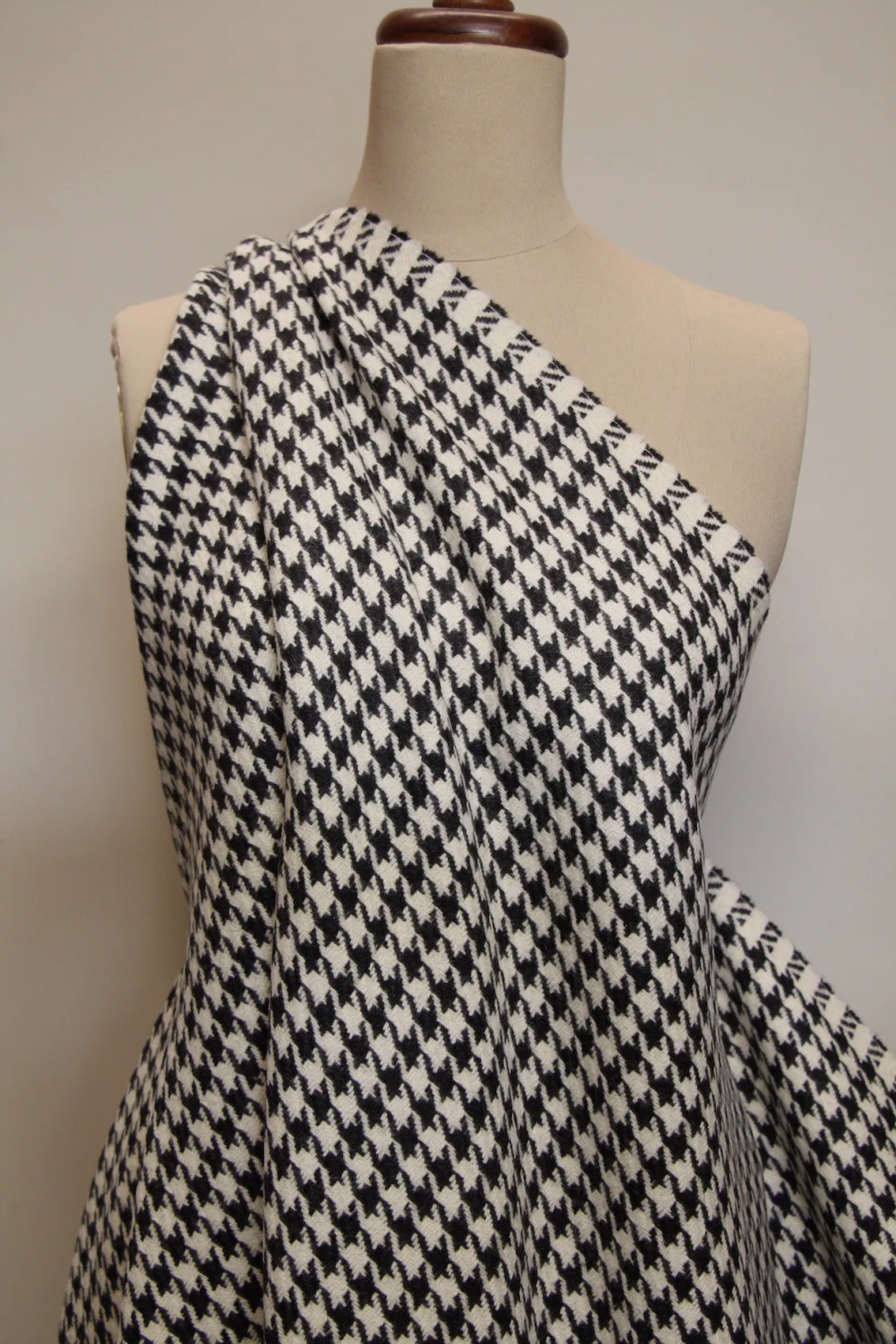 Giant Houndstooth