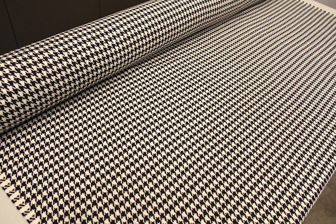 Giant Houndstooth