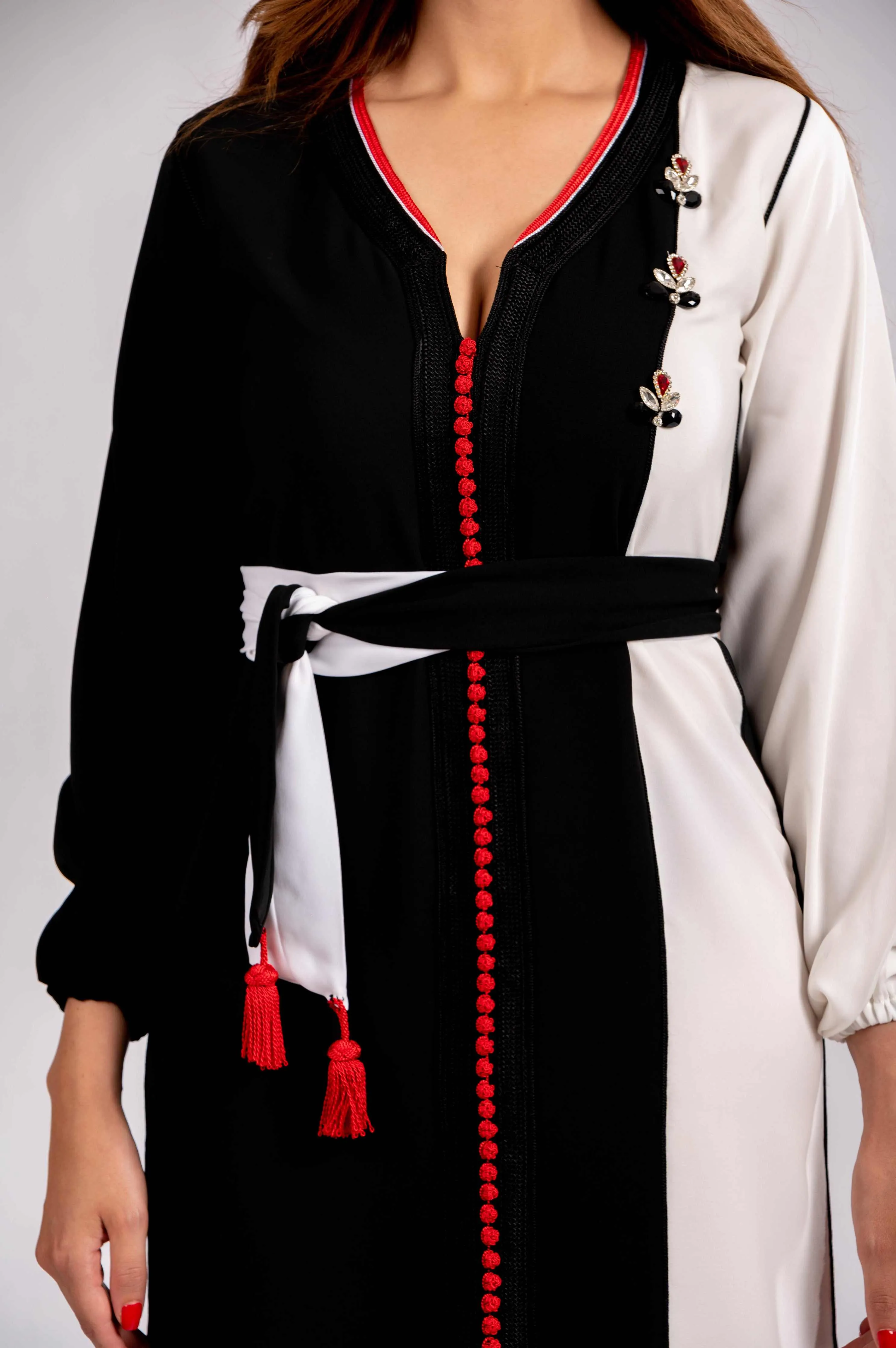 SCARLET NOIR